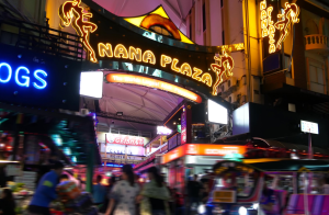 NANA PLAZA BANGKOK 2026: THE UNFILTERED FIRST TIME VISITOR GUIDE